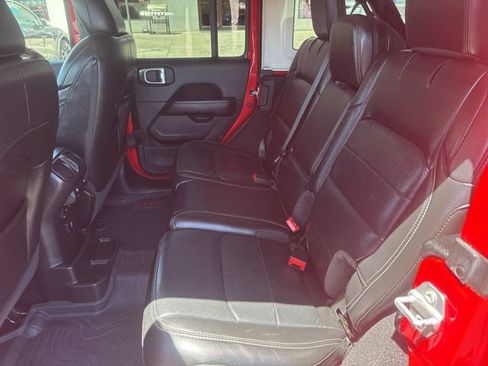 Used 2021 Jeep Wrangler Unlimited Sahara w/ LED Lighting Group AWD/4WD image 27