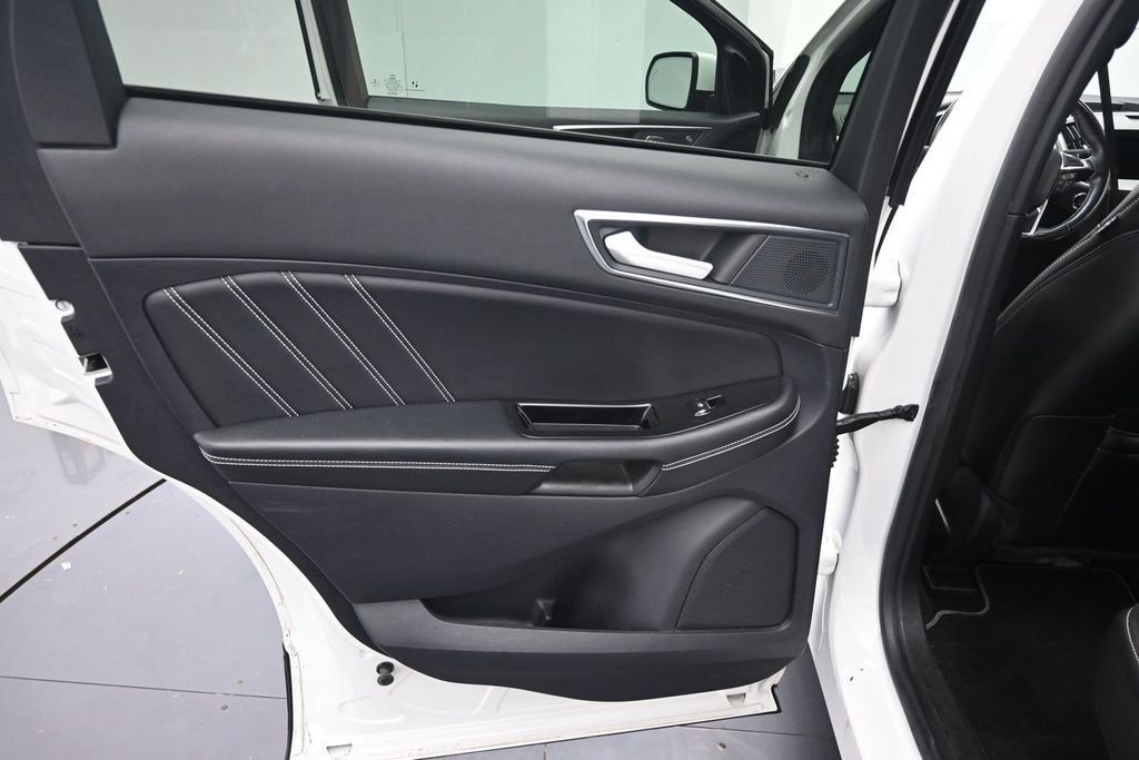 Used 2020 Ford Edge ST w/ Equipment Group 401A AWD/4WD image 17
