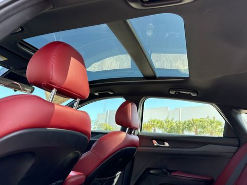 Used 2022 Kia K5 GT-Line w/ GT-Line FWD Premium Package image 8