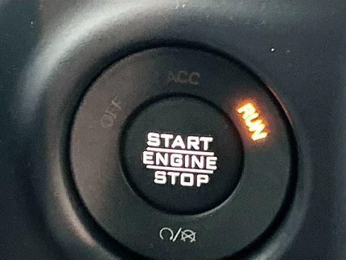 Used 2023 Jeep Wrangler Sport AWD/4WD image 32