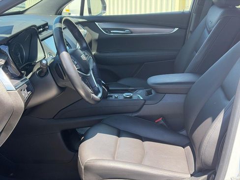 Used 2023 Cadillac XT5 Luxury AWD/4WD image 4