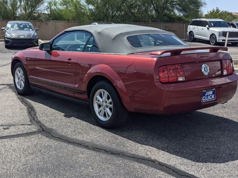 Used 2007 Ford Mustang Convertible RWD image 4