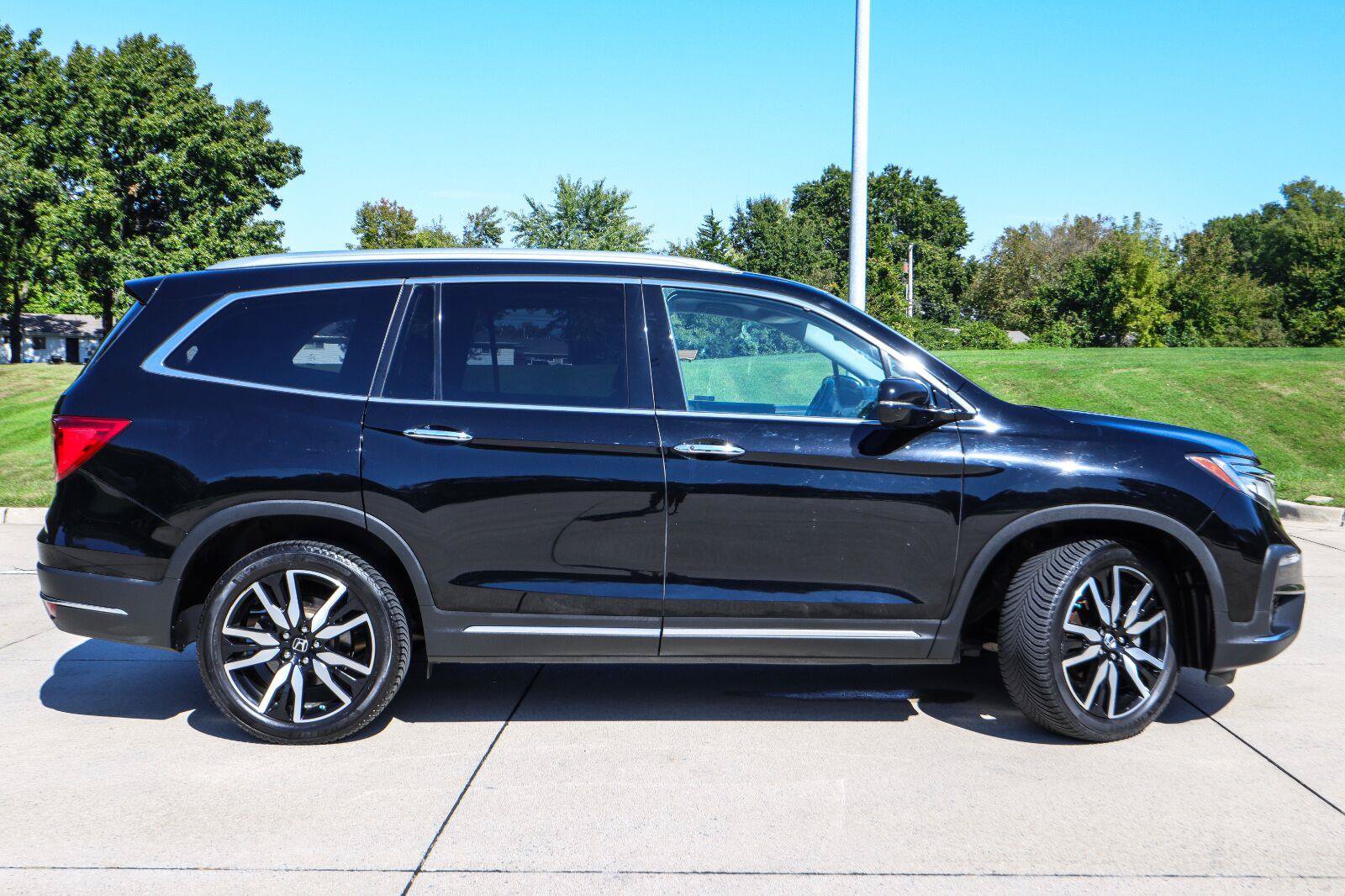 Used 2019 Honda Pilot Touring image 5