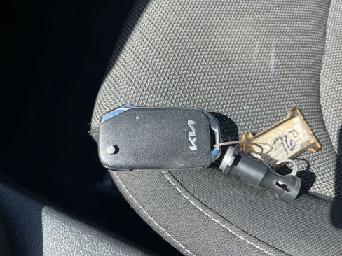 Used 2024 Kia Forte LXS FWD image 21