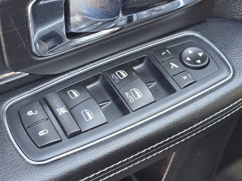 Used 2016 RAM 1500 Laramie image 21