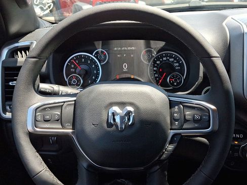 New 2026 RAM 1500 Big Horn AWD/4WD image 13