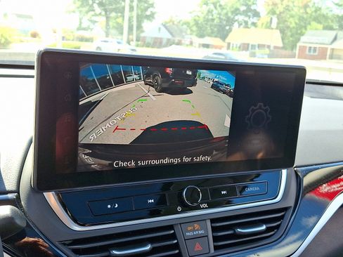 New 2025 Nissan Altima 2.5 SR w/ SR Premium Package image 14