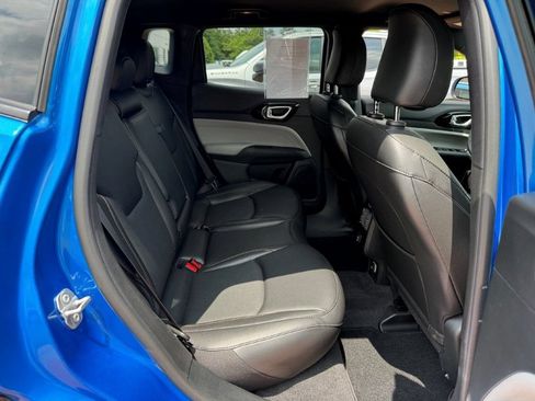 Used 2023 Jeep Compass Limited AWD/4WD image 19