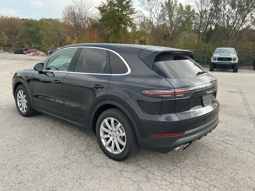Used 2019 Porsche Cayenne S w/ Premium Package AWD/4WD image 4