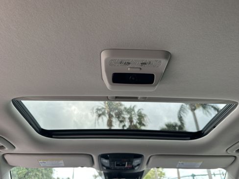 New 2026 Kia Carnival SX Prestige FWD image 17