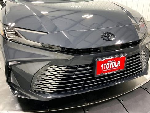 New 2026 Toyota Camry Hybrid image 34