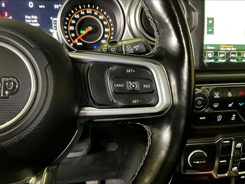 Used 2022 Jeep Wrangler Unlimited Sahara w/ Cold Weather Group image 12