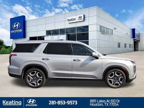 Used 2024 Hyundai Palisade SEL w/ Premium Package FWD image 4