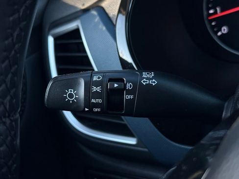 Certified 2023 Kia Seltos S w/ Navigation Package image 21