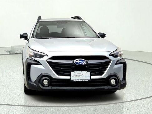Used 2024 Subaru Outback Premium w/ Popular Package #1 AWD/4WD image 2