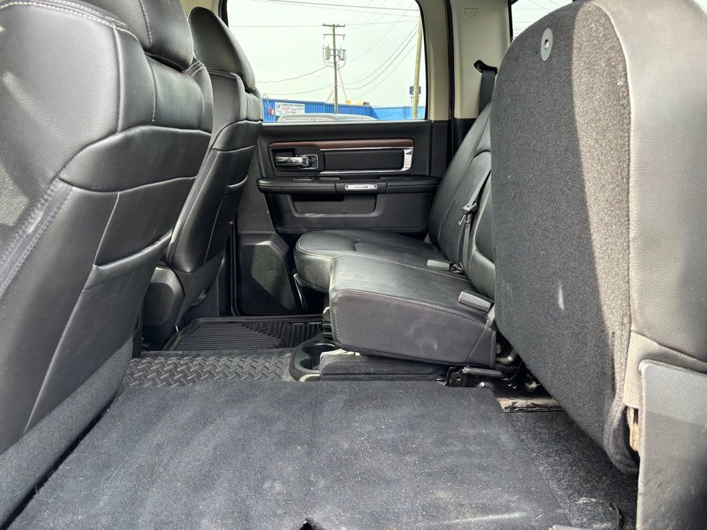 Used 2015 RAM 1500 Laramie AWD/4WD image 16