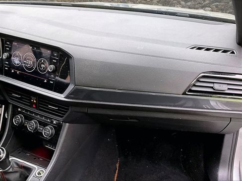 Used 2021 Volkswagen Jetta GLI Autobahn image 15