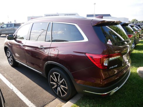 Used 2021 Honda Pilot Touring image 8