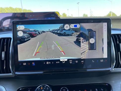 New 2025 Ford Expedition Max Platinum w/ Driver's Package image 16