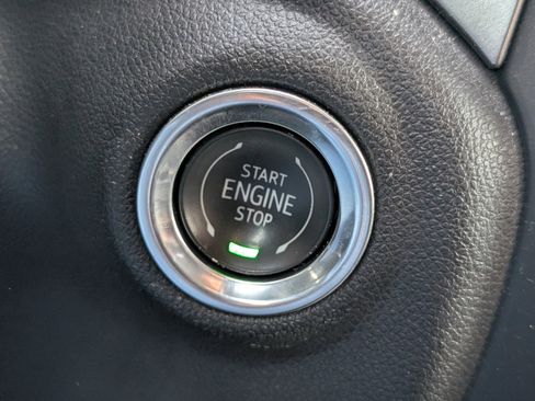 Used 2021 Chevrolet Silverado 1500 LT Trail Boss w/ Convenience Package II image 18