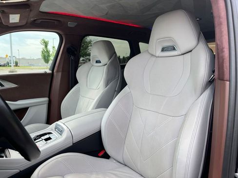 Certified 2023 BMW XM AWD/4WD image 16