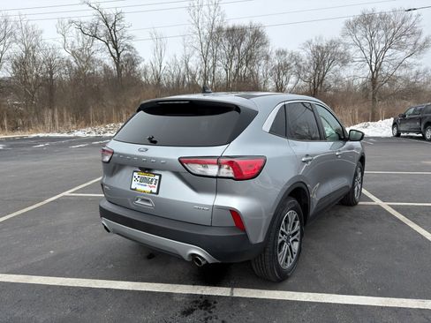 Used 2022 Ford Escape SEL image 8