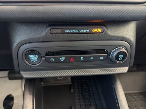 Certified 2025 Ford Bronco Sport Outer Banks w/ Outer Banks Tech Package+ AWD/4WD image 23