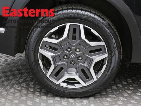 Used 2023 Hyundai Santa Fe SEL Premium image 32