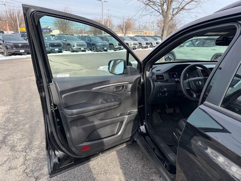 Used 2022 Honda Pilot TrailSport image 10