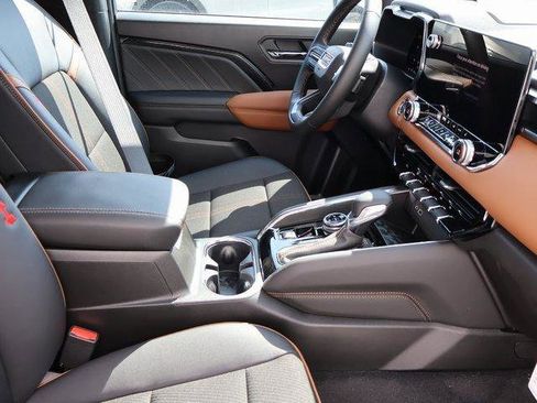 New 2026 GMC Canyon AT4 image 9