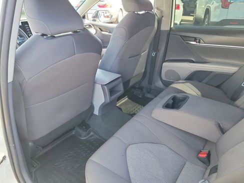Used 2023 Toyota Camry LE w/ Convenience Package image 12
