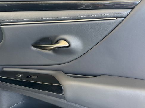 Certified 2024 Lexus ES 350 w/ Accessory Package (Z1) FWD image 21