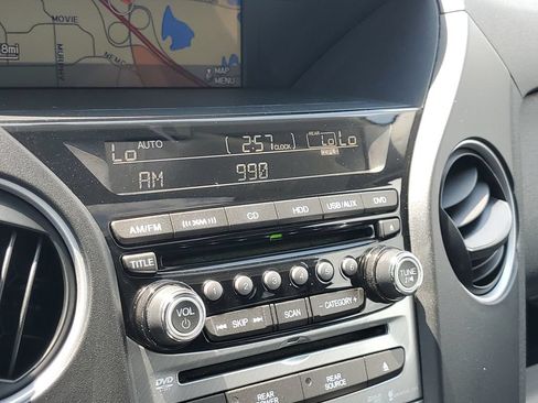 Used 2014 Honda Pilot Touring image 32