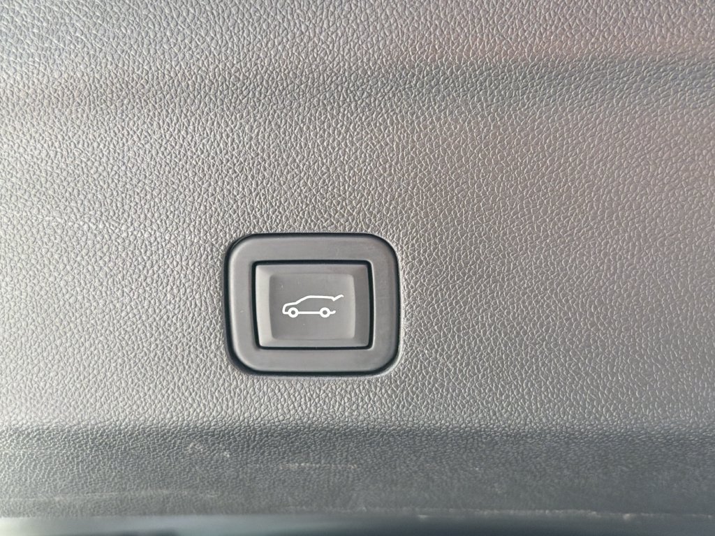 Certified 2023 Chevrolet Tahoe Z71 AWD/4WD image 16