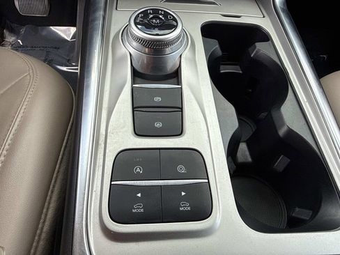 Used 2021 Ford Explorer XLT w/ Equipment Group 202A RWD image 31