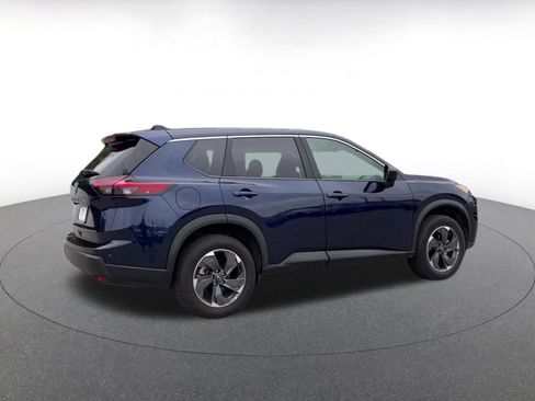 Used 2025 Nissan Rogue SV FWD image 15