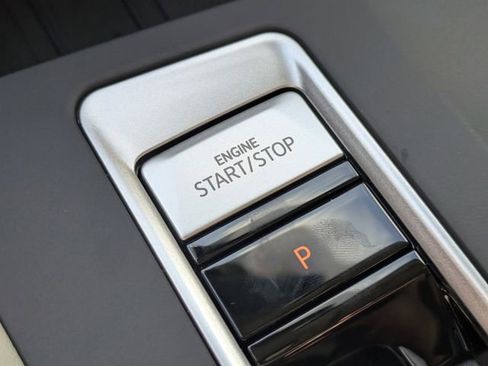 New 2026 Volkswagen Atlas SE image 29