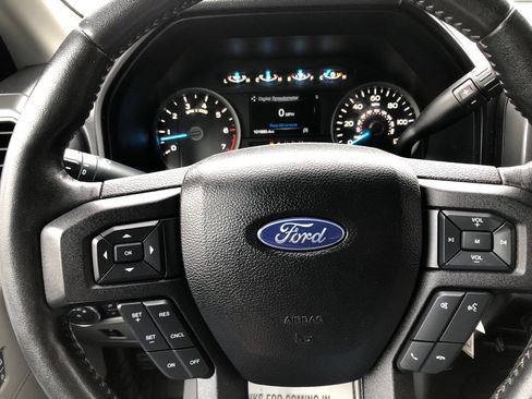 Used 2017 Ford F150 XLT w/ Equipment Group 302A Luxury image 38