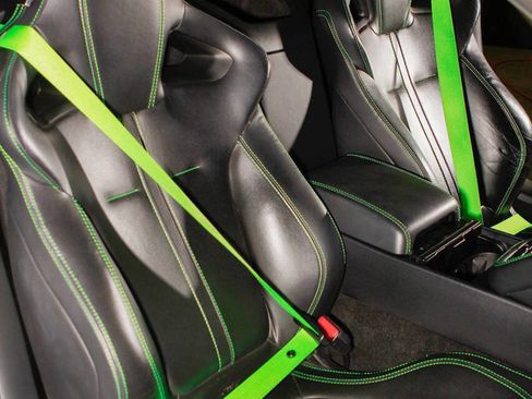 Used 2015 Jaguar F-TYPE R image 18