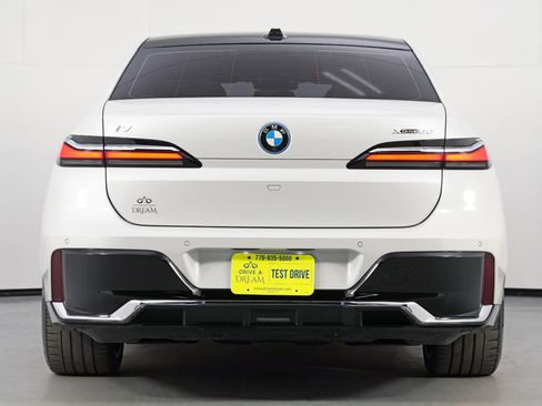 Used 2023 BMW i7 xDrive60 w/ Executive Package 2 image 11