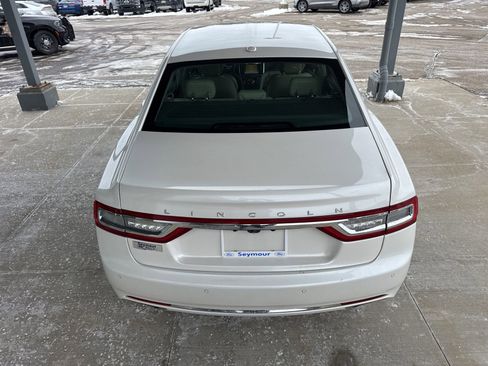 Used 2017 Lincoln Continental Select w/ Climate Package image 6