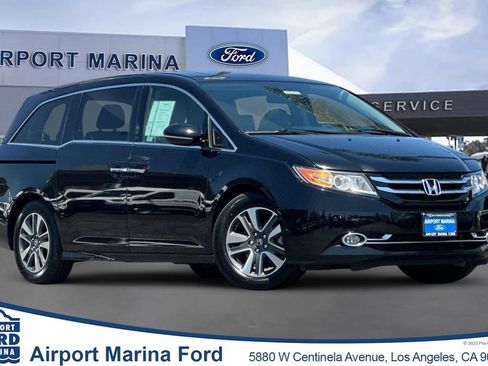 Used 2016 Honda Odyssey Touring image 1