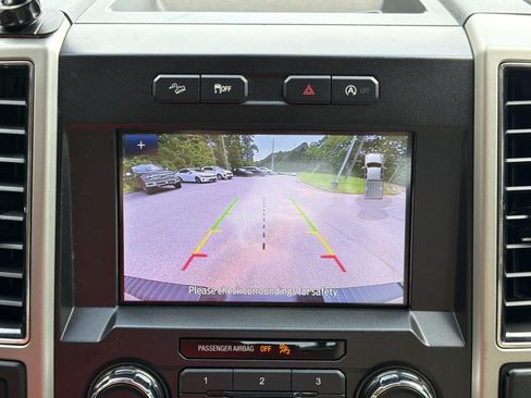 Used 2019 Ford F150 Lariat AWD/4WD image 6