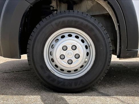 Used 2025 RAM ProMaster 2500 w/ Convenience Group FWD image 31