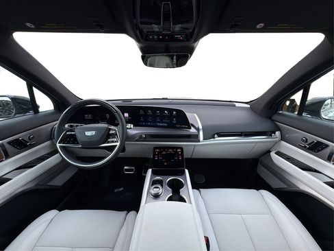 New 2026 Cadillac Vistiq Sport image 23