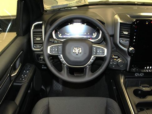New 2026 RAM 1500 Big Horn AWD/4WD image 12