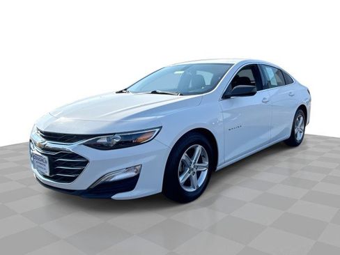 Certified 2020 Chevrolet Malibu LS image 1