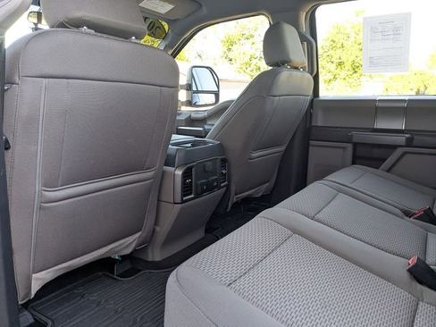 Used 2022 Ford F250 XLT w/ Black Appearance Package AWD/4WD image 26