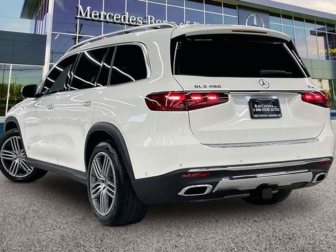 New 2025 Mercedes-Benz GLS 450 4MATIC image 3