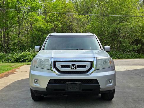 Used 2009 Honda Pilot EX image 2